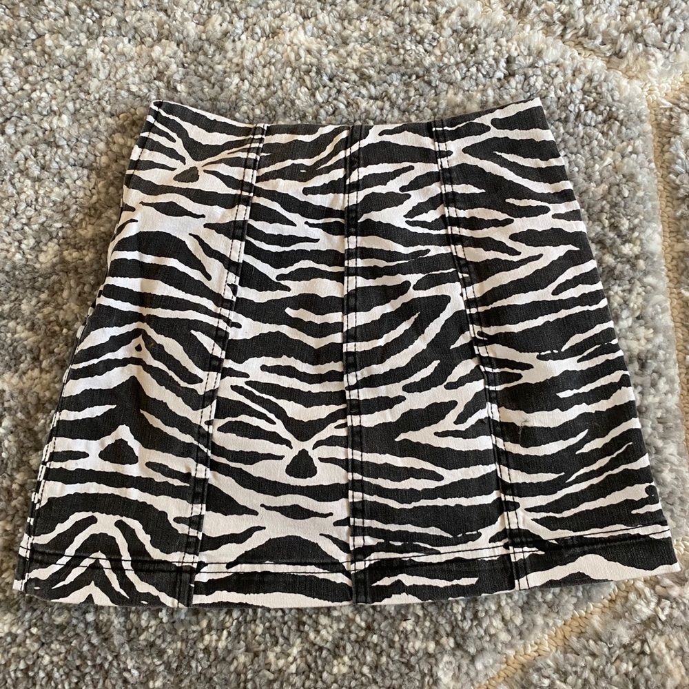 Zebra denim skirt